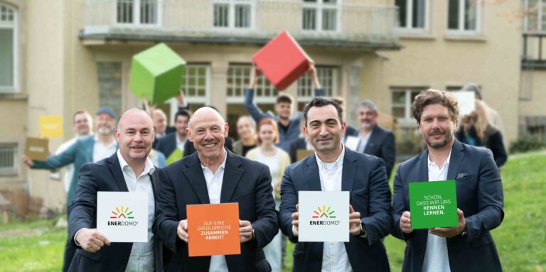 Mit diesem Job ist das Gras tatsächlich grüner – AUF DER ENERDOMO-SEITE!